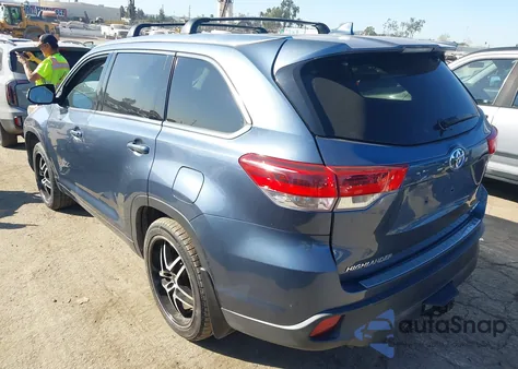 2017 Toyota Highlander Xle из США, поврежденный, VIN 5TDJZRFH2HS403546